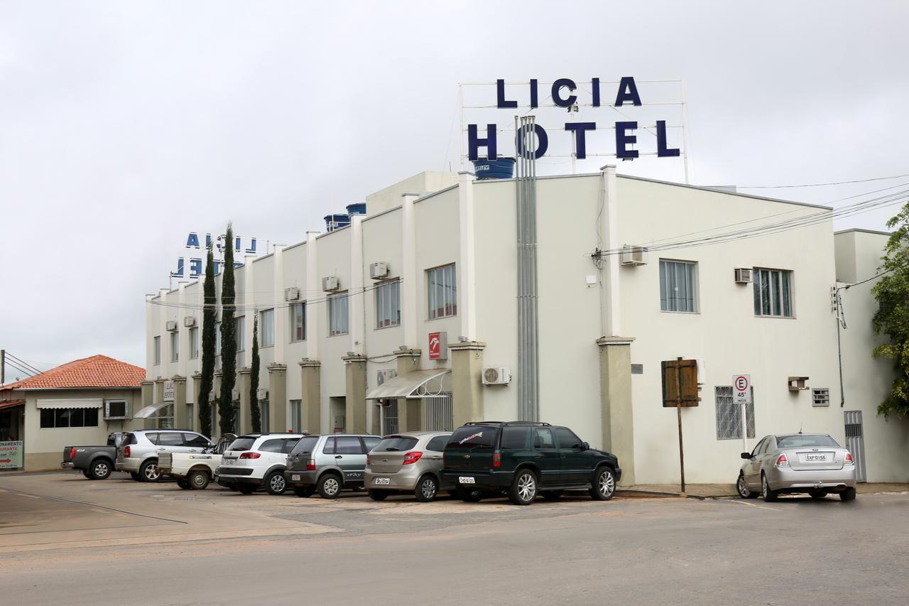 Licia Hotel Joao Pinheiro Exterior foto